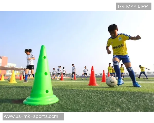 快乐学习与团队合作的二年级足球课体验分享 快乐学习与团队合作的二年级足球课体验分享