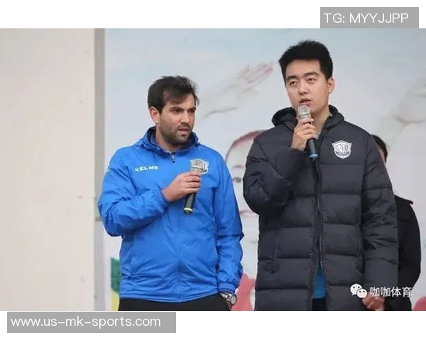 郑州足球教练助力青少年成长培养未来足球明星的梦想与希望